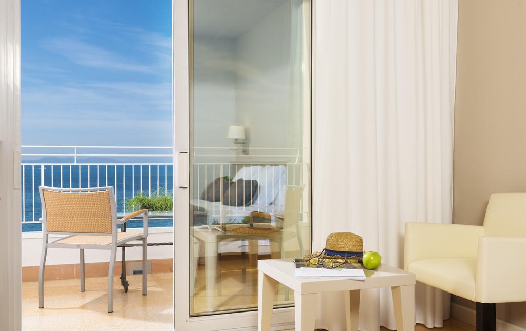 Hotel & Spa Terraza 4 Sup Roses Eksteriør billede
