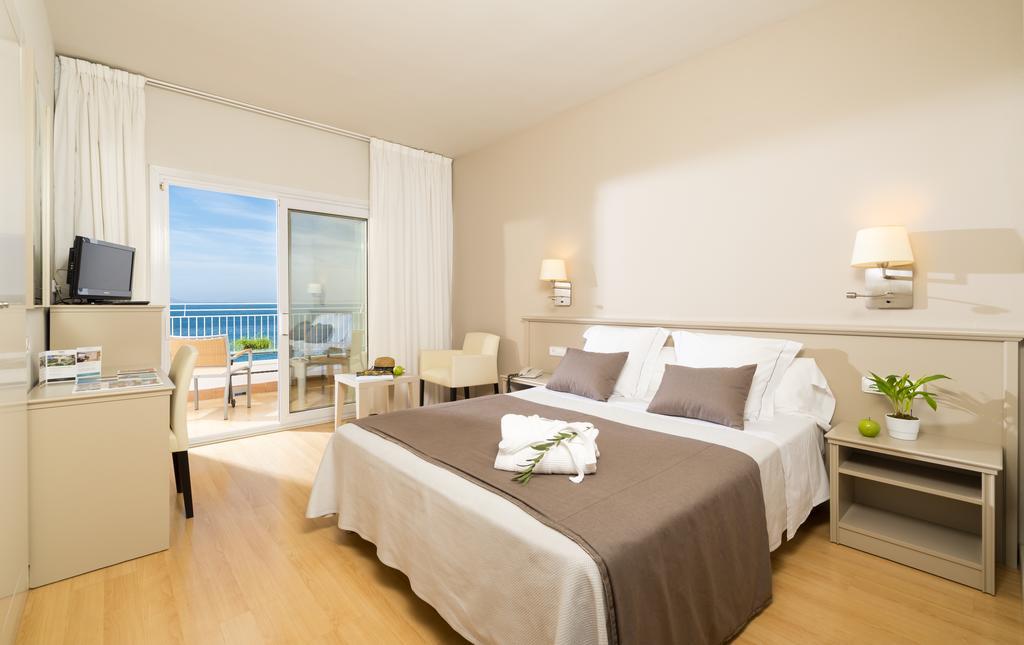 Hotel & Spa Terraza 4 Sup Roses Eksteriør billede